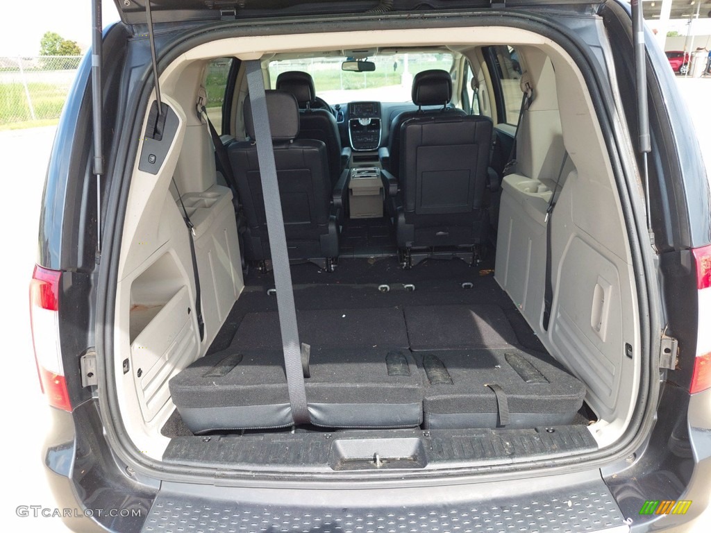 2014 Town & Country Touring - Maximum Steel Metallic / Black/Light Graystone photo #22