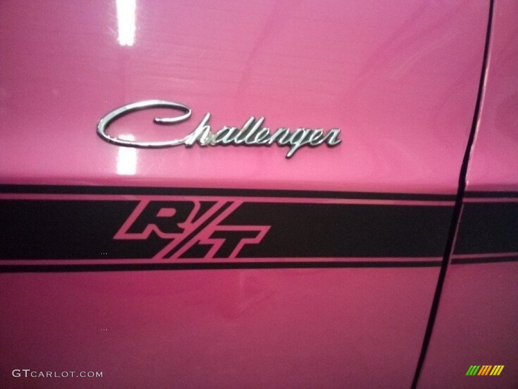 1970 Dodge Challenger R/T Coupe Marks and Logos Photos