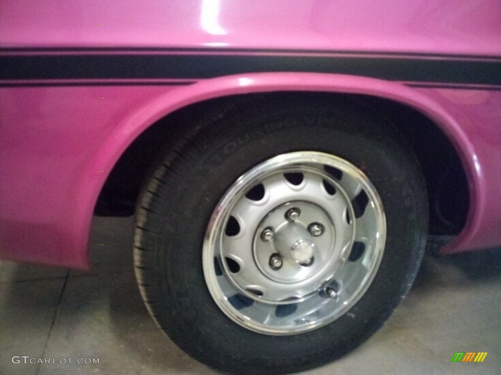 1970 Dodge Challenger R/T Coupe Wheel Photos