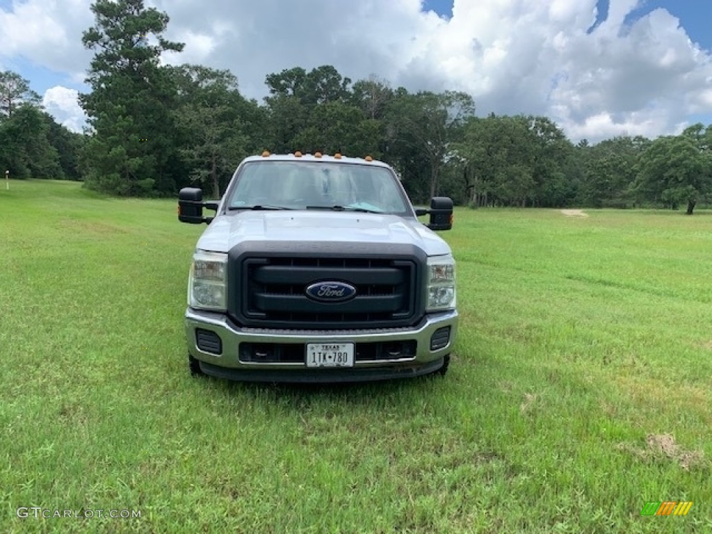 2014 F350 Super Duty XL Crew Cab Dually - Oxford White / Steel photo #30