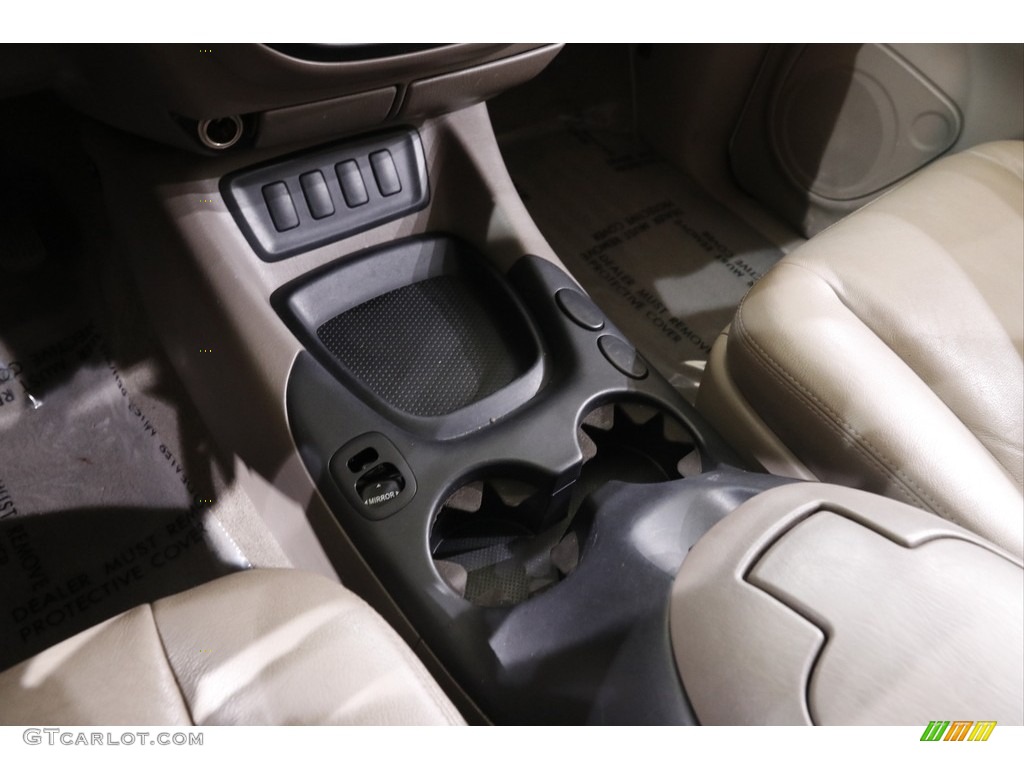2007 Sequoia SR5 4WD - Natural White / Taupe photo #12