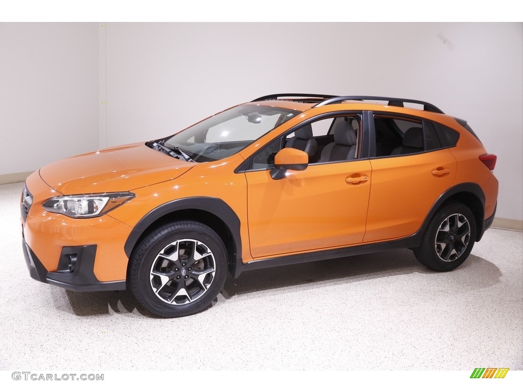 2019 Crosstrek 2.0i Premium - Sunshine Orange / Black photo #3