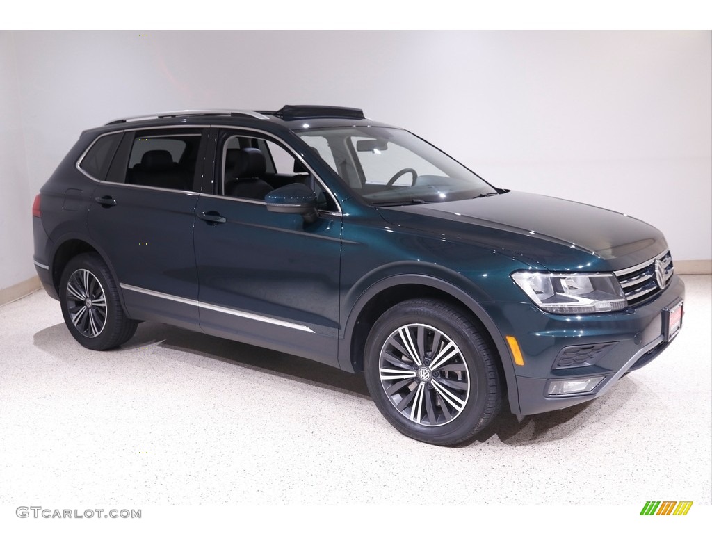 2018 Tiguan SEL 4MOTION - Dark Moss Green Metallic / Titan Black photo #1