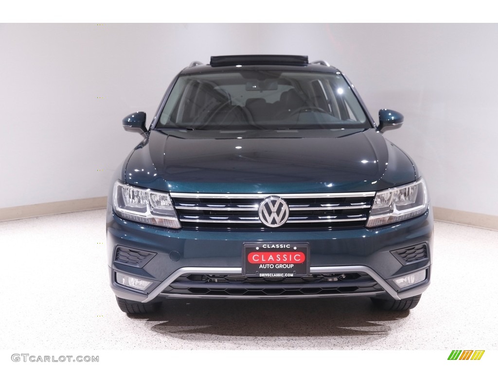 2018 Tiguan SEL 4MOTION - Dark Moss Green Metallic / Titan Black photo #2