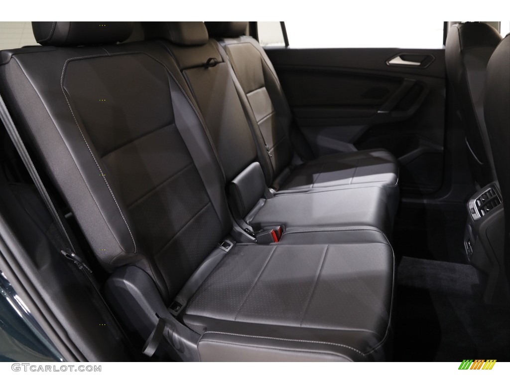 2018 Tiguan SEL 4MOTION - Dark Moss Green Metallic / Titan Black photo #14