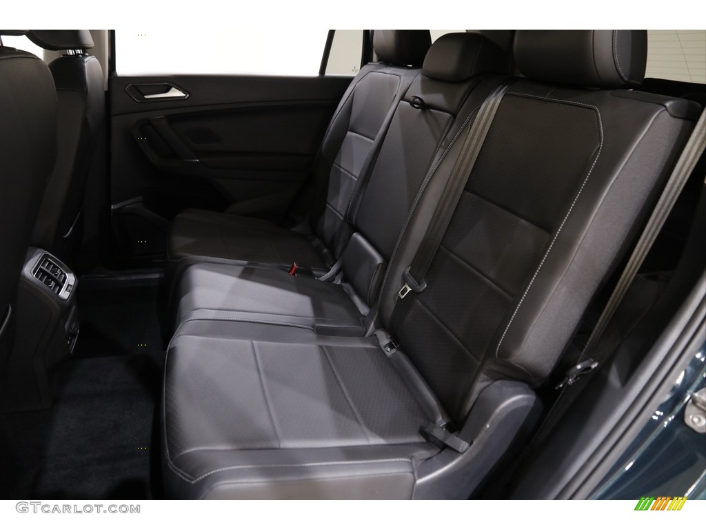 2018 Tiguan SEL 4MOTION - Dark Moss Green Metallic / Titan Black photo #15