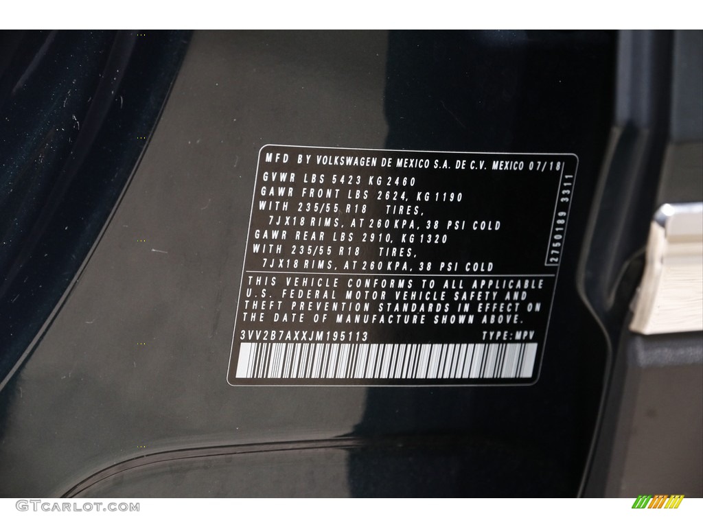 2018 Tiguan SEL 4MOTION - Dark Moss Green Metallic / Titan Black photo #20