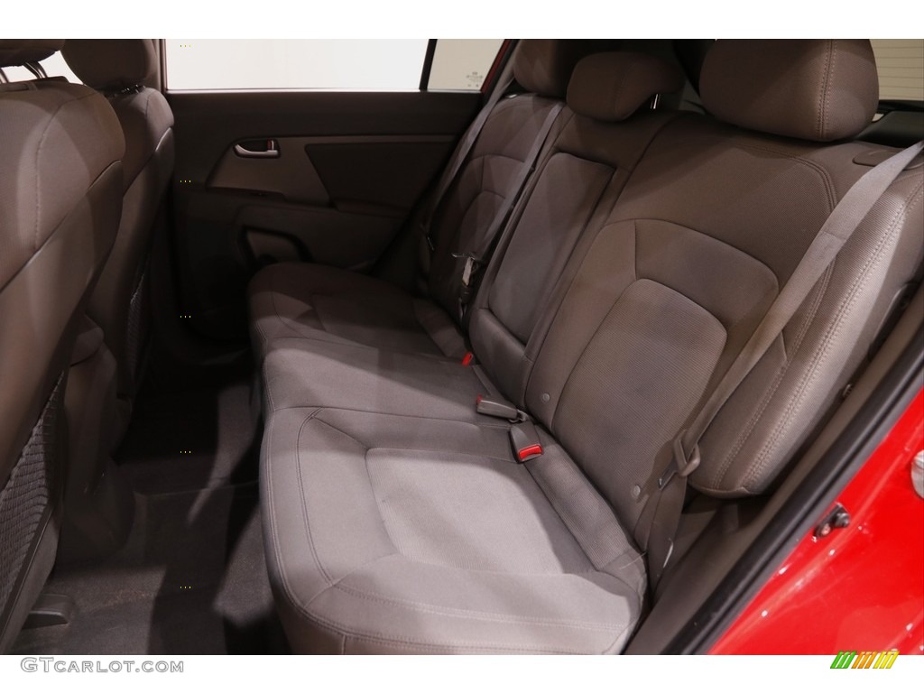 2011 Sportage LX AWD - Signal Red / Alpine Gray photo #16
