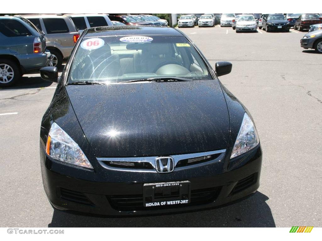 2006 Accord EX-L Sedan - Nighthawk Black Pearl / Ivory photo #2