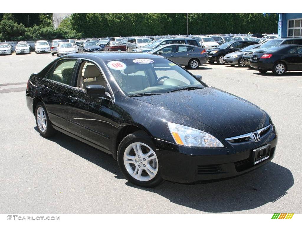 2006 Accord EX-L Sedan - Nighthawk Black Pearl / Ivory photo #3