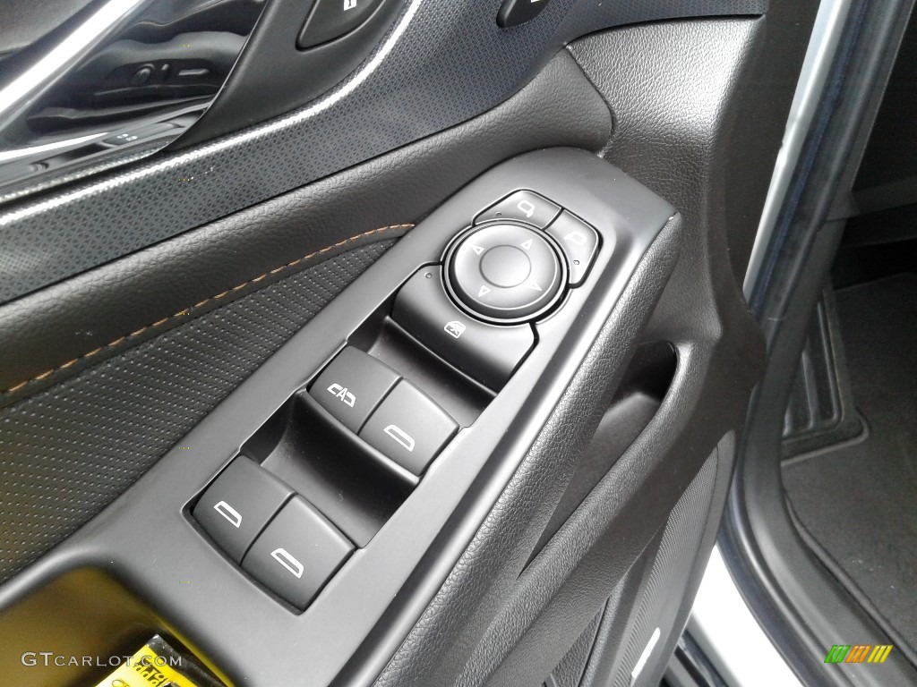 2018 Chevrolet Traverse Premier Jet Black Door Panel Photo #142416474