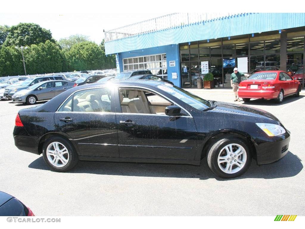 2006 Accord EX-L Sedan - Nighthawk Black Pearl / Ivory photo #4