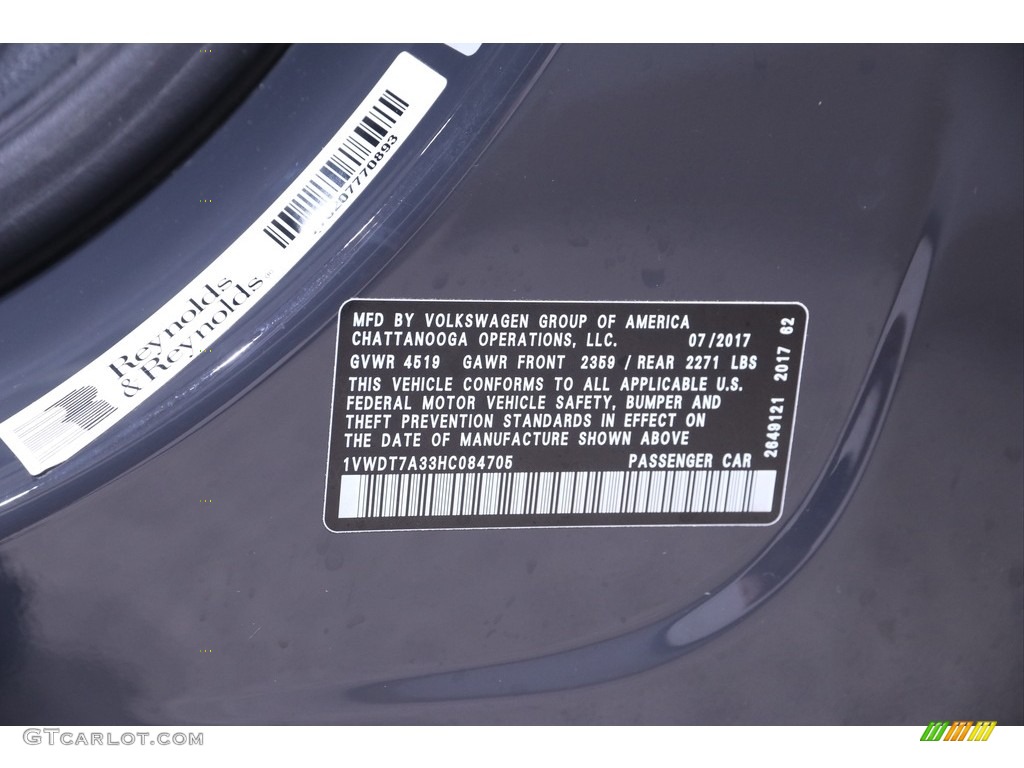 2017 Passat R-Line Sedan - Urano Gray / Titan Black photo #20