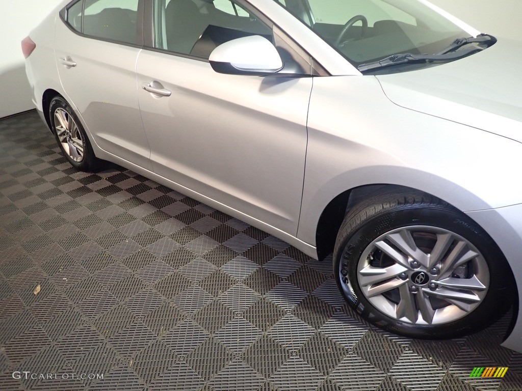2019 Elantra Value Edition - Symphony Silver / Black photo #6