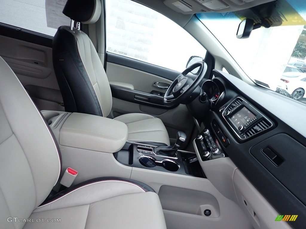 2019 Kia Sedona EX Front Seat Photo #142417564