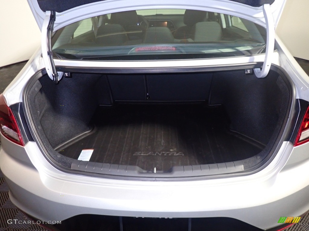 2019 Elantra Value Edition - Symphony Silver / Black photo #17
