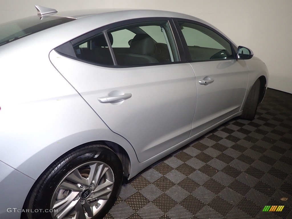 2019 Elantra Value Edition - Symphony Silver / Black photo #21