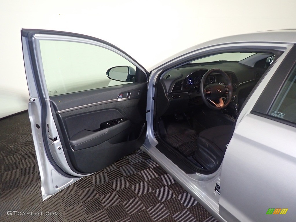 2019 Elantra Value Edition - Symphony Silver / Black photo #22
