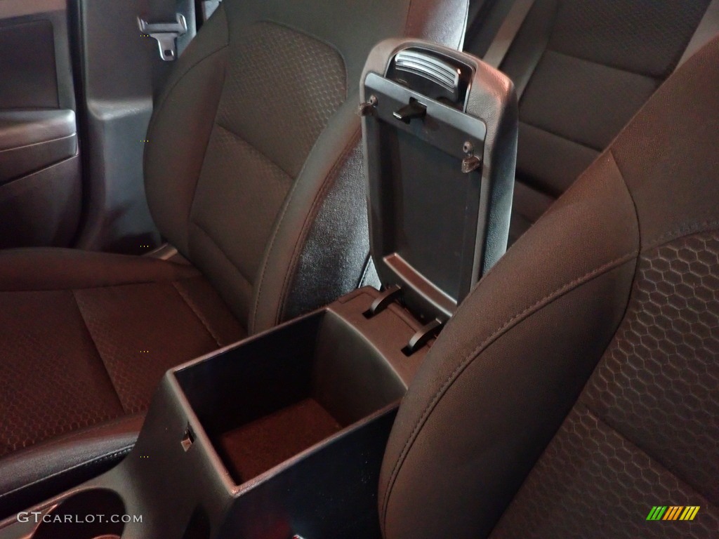 2019 Elantra Value Edition - Symphony Silver / Black photo #35