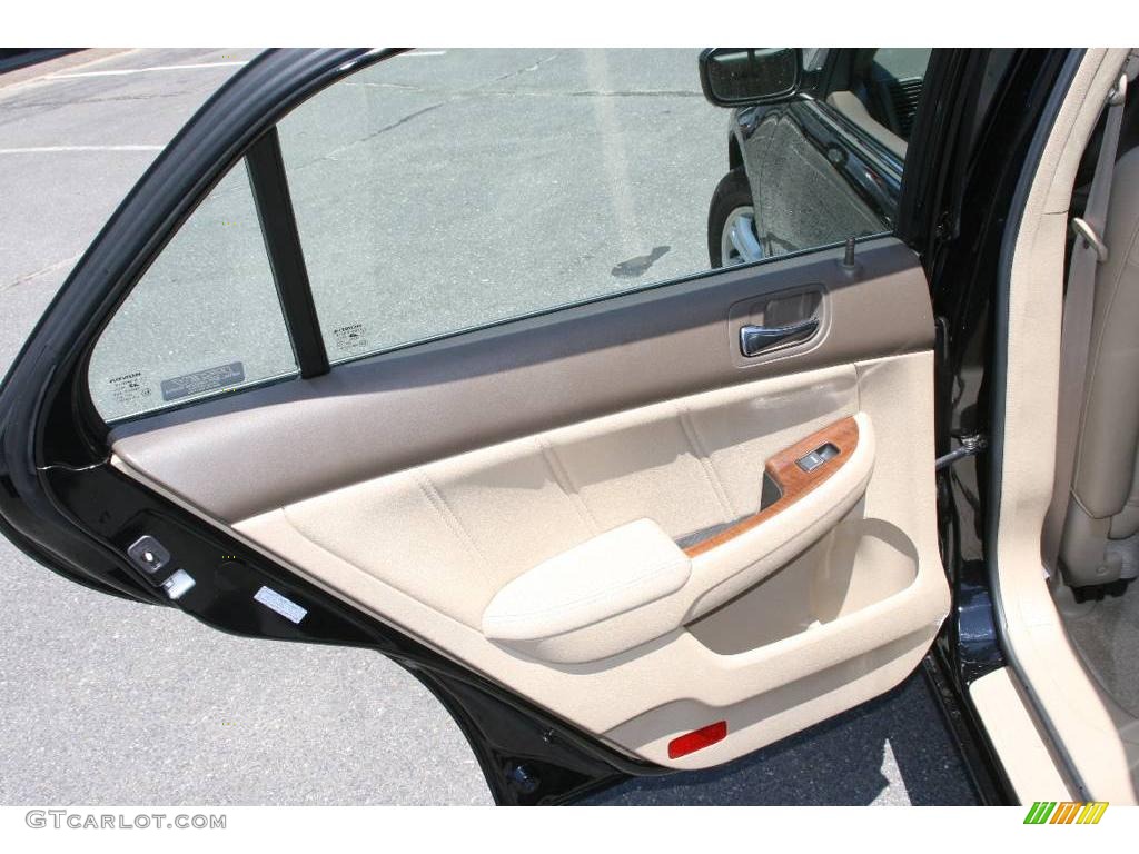 2006 Accord EX-L Sedan - Nighthawk Black Pearl / Ivory photo #16