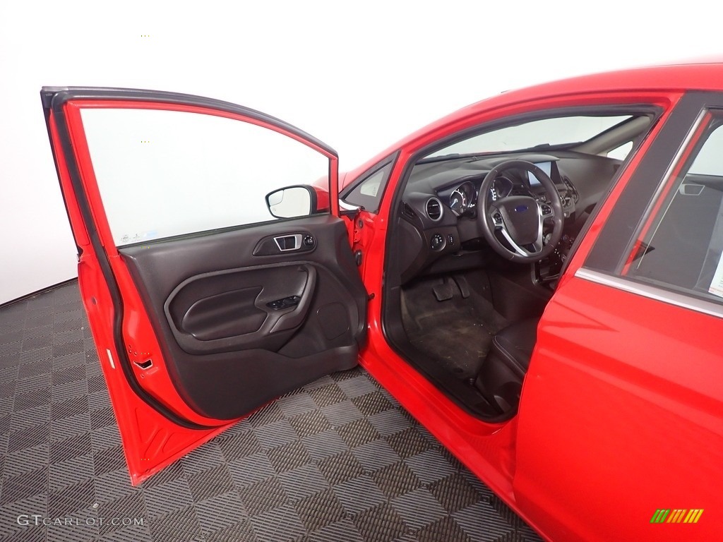 2015 Fiesta Titanium Sedan - Race Red / Charcoal Black photo #20