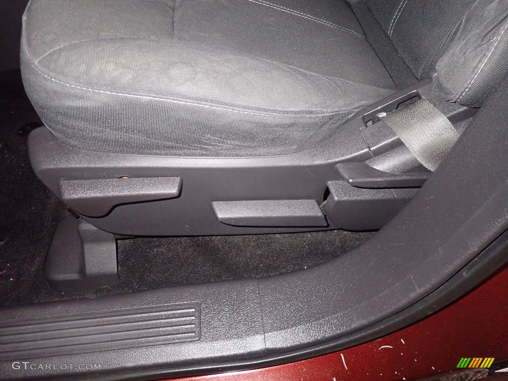 2012 Edge SE - Red Candy Metallic / Charcoal Black photo #23