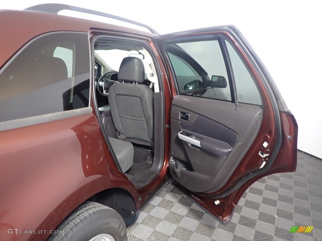 2012 Edge SE - Red Candy Metallic / Charcoal Black photo #36