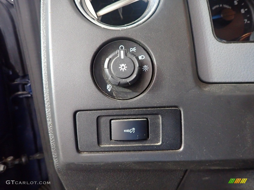 2014 Ford F150 XLT SuperCab 4x4 Controls Photo #142422166