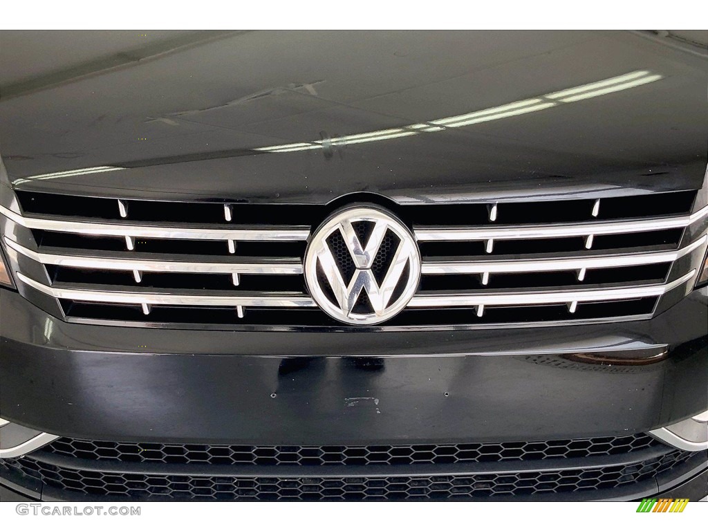 2014 Passat 1.8T SEL Premium - Black / Titan Black photo #30