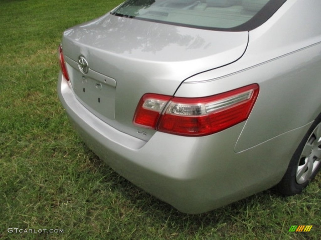 2007 Camry XLE - Titanium Metallic / Ash photo #17