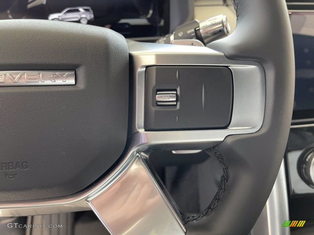 2022 Land Rover Discovery P360 S R-Dynamic Steering Wheel Photos