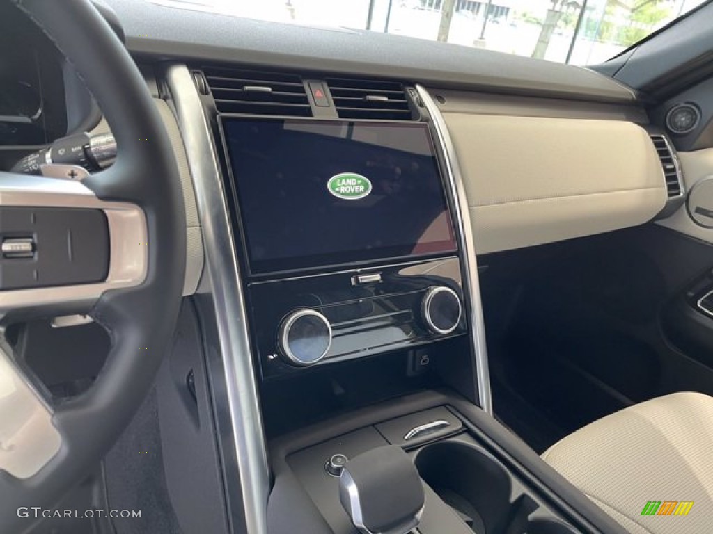 2022 Land Rover Discovery P360 S R-Dynamic Controls Photos