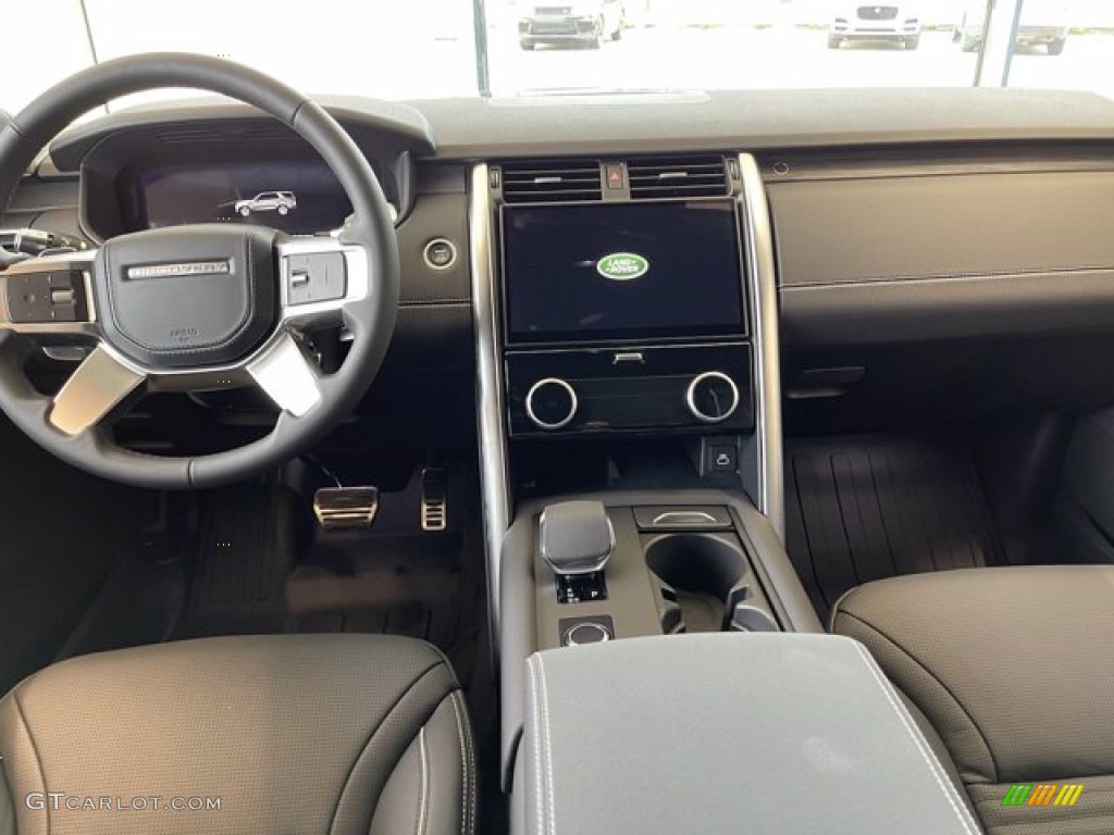 2022 Land Rover Discovery P360 HSE R-Dynamic Ebony Dashboard Photo #142428187