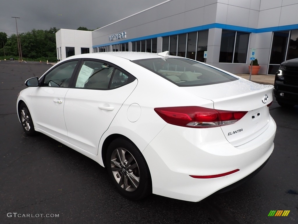 2017 Elantra SE - White / Beige photo #4