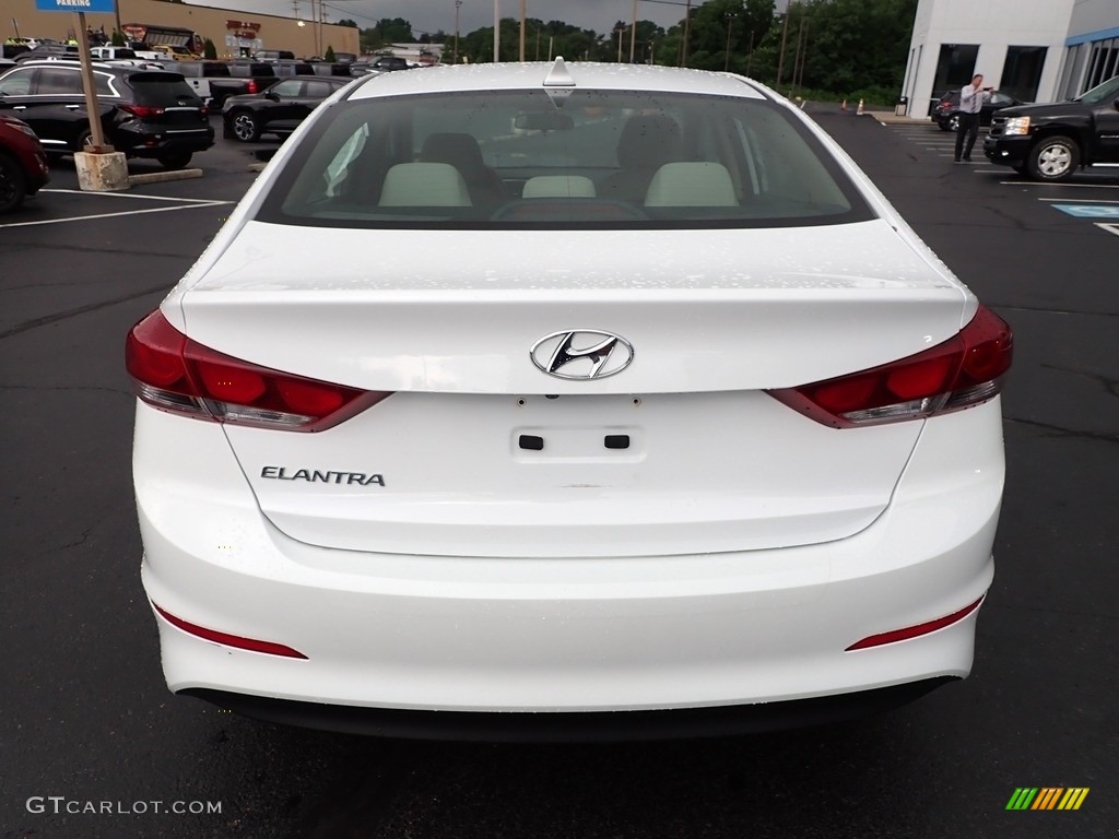 2017 Elantra SE - White / Beige photo #6