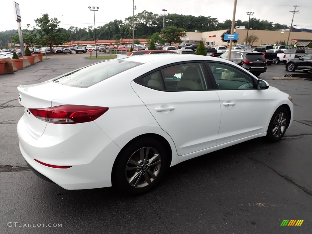 2017 Elantra SE - White / Beige photo #9