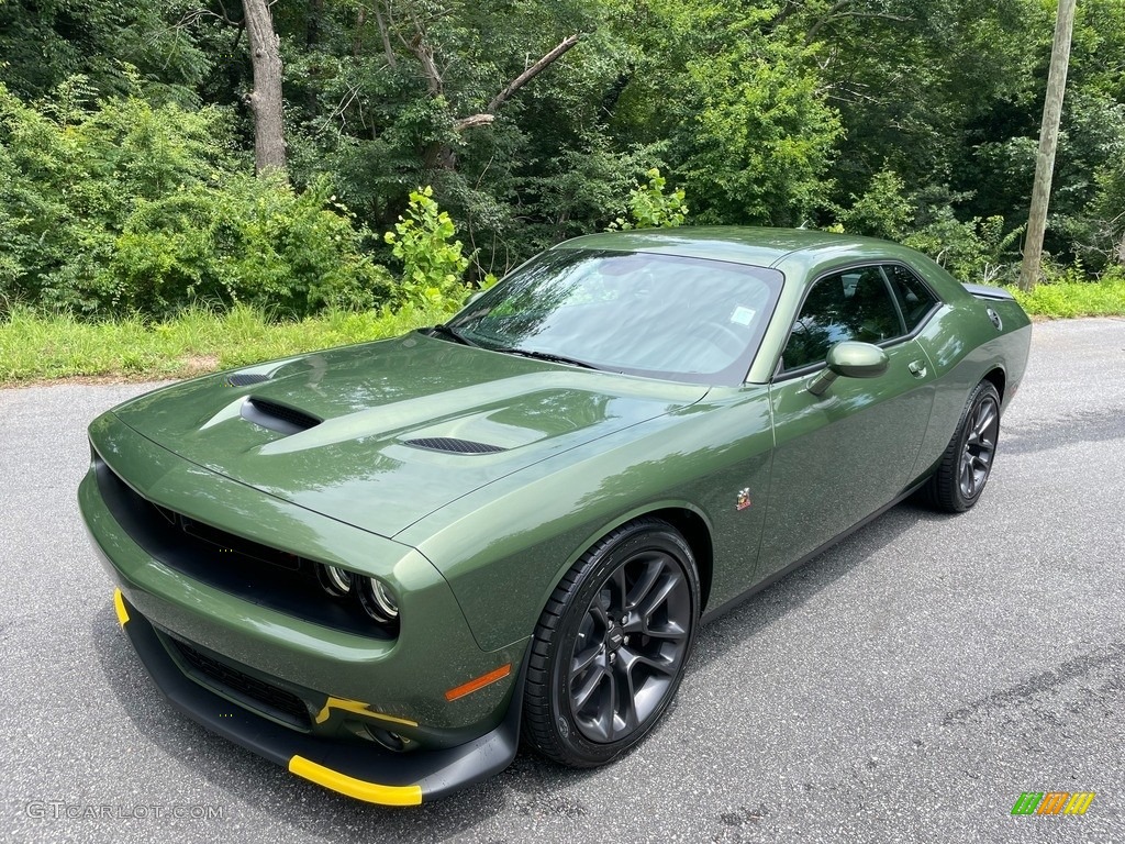 2021 Challenger R/T Scat Pack - F8 Green / Black photo #2