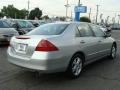 2006 Alabaster Silver Metallic Honda Accord SE Sedan  photo #4