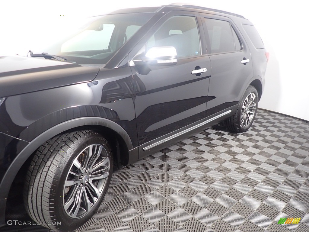2017 Explorer Platinum 4WD - Shadow Black / Ebony Black photo #12