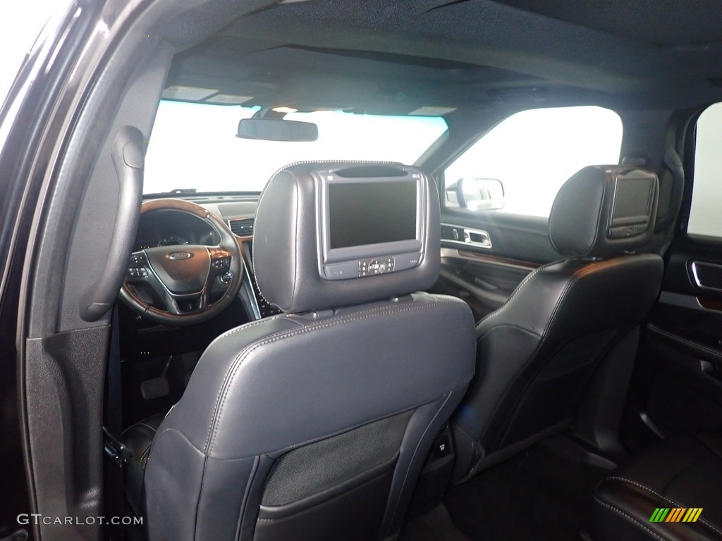 2017 Explorer Platinum 4WD - Shadow Black / Ebony Black photo #40
