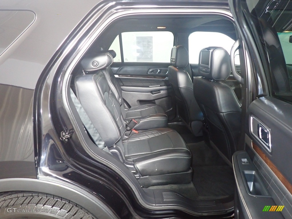 2017 Explorer Platinum 4WD - Shadow Black / Ebony Black photo #42