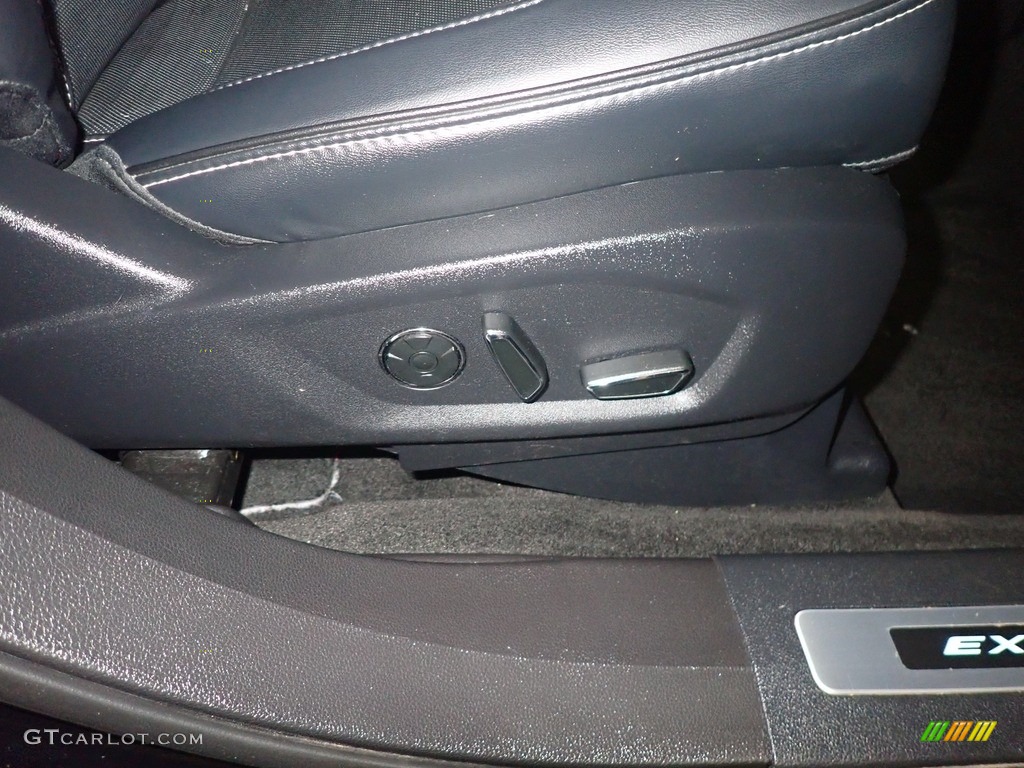 2017 Explorer Platinum 4WD - Shadow Black / Ebony Black photo #46