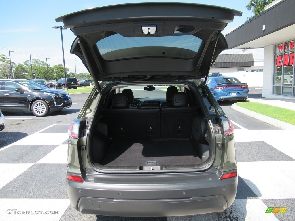 2019 Cherokee Latitude Plus - Olive Green Pearl / Black photo #5