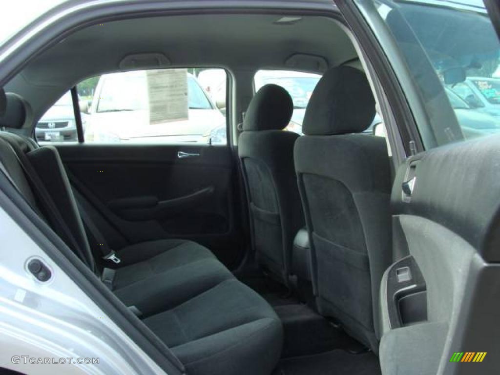 2006 Accord SE Sedan - Alabaster Silver Metallic / Black photo #12
