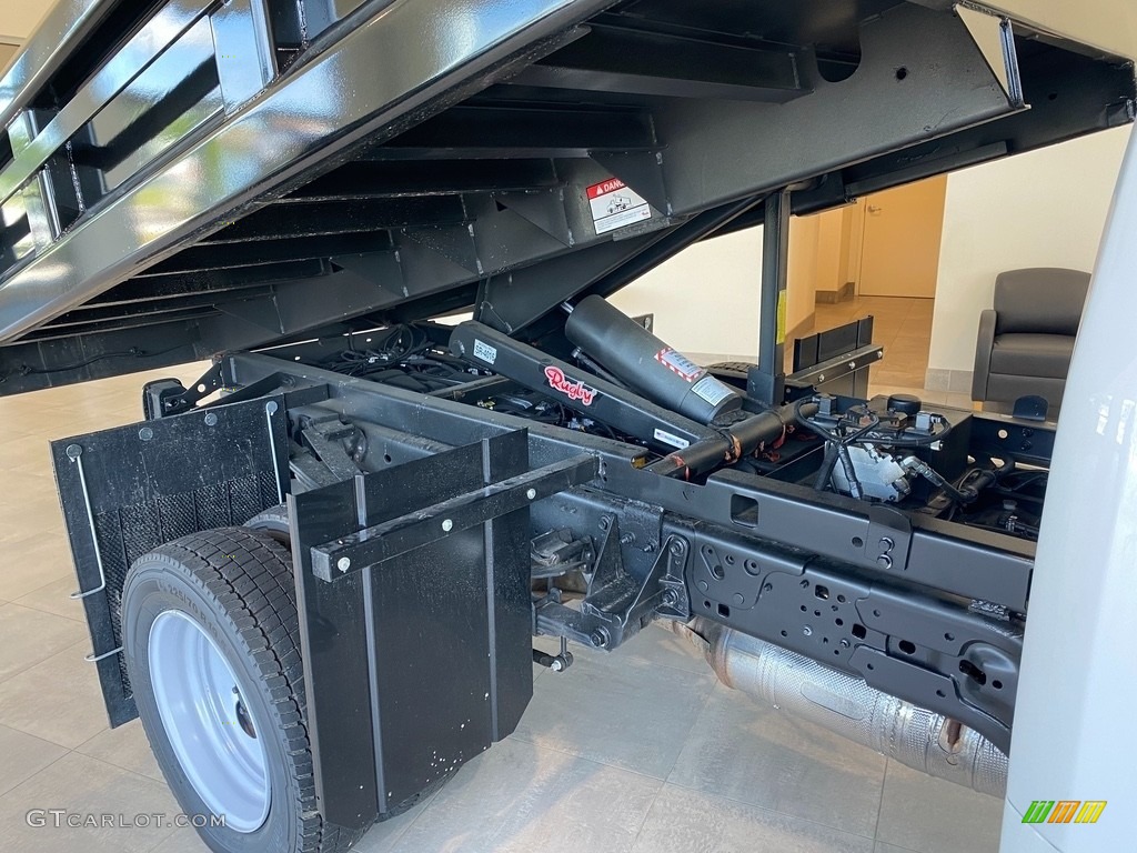 2021 Ford F550 Super Duty XL Regular Cab 4x4 Chassis Dump Truck Undercarriage Photo #142435764