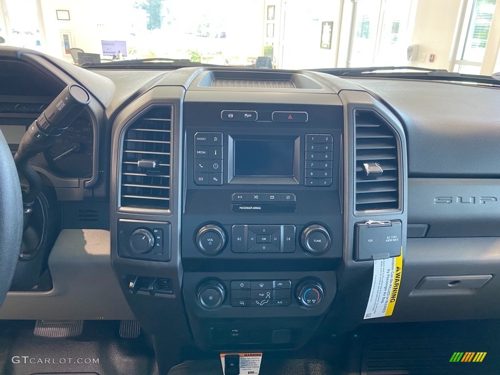 2021 Ford F550 Super Duty XL Regular Cab 4x4 Chassis Dump Truck Controls Photo #142435998