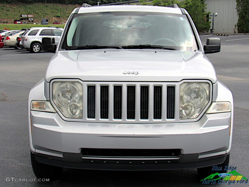 2008 Liberty Sport 4x4 - Bright Silver Metallic / Pastel Slate Gray photo #8