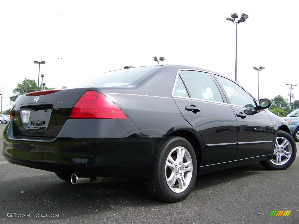 2006 Accord EX-L Sedan - Nighthawk Black Pearl / Ivory photo #7