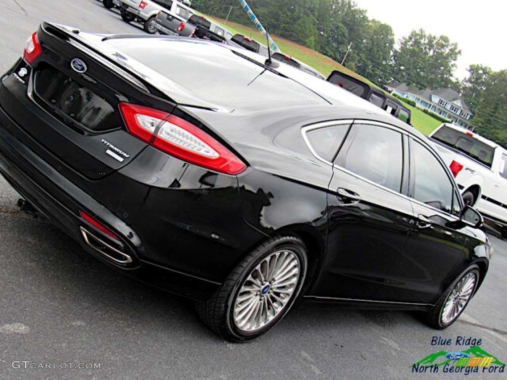 2014 Fusion Titanium - Tuxedo Black / Charcoal Black photo #29