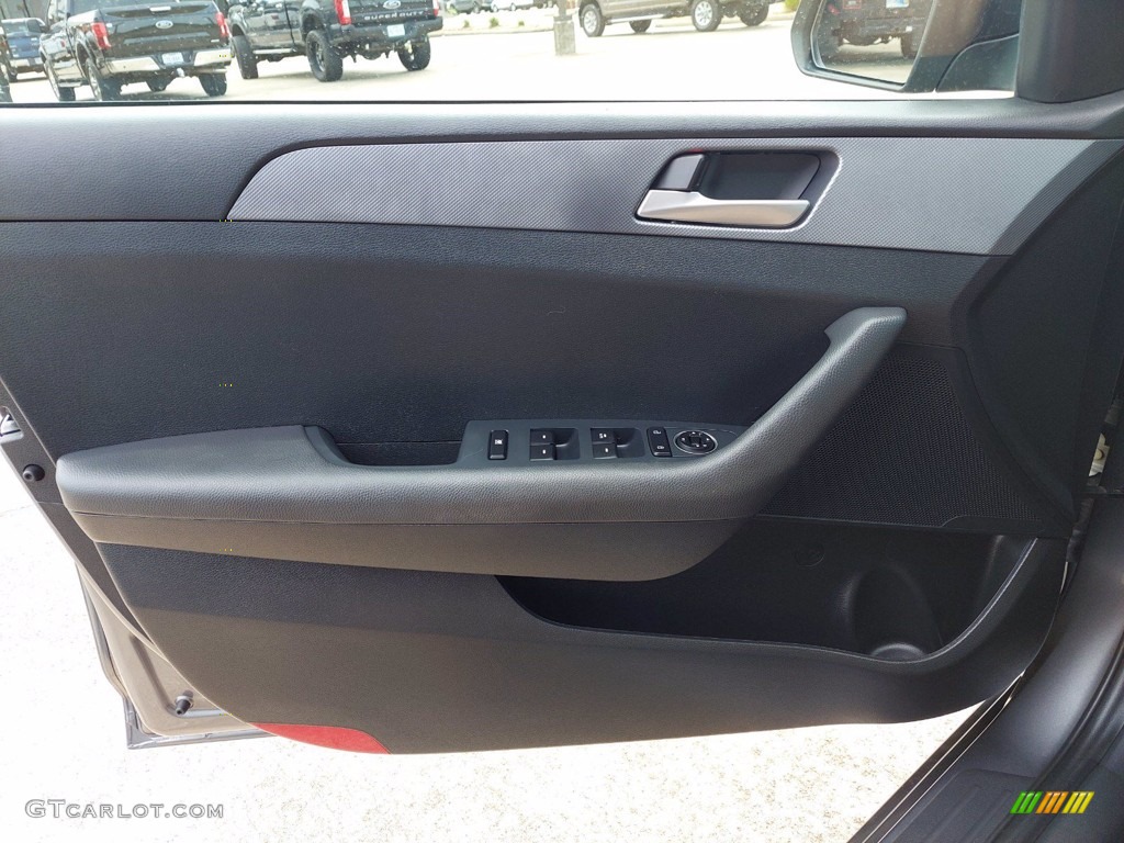 2019 Sonata SE - Machine Gray / Black photo #13